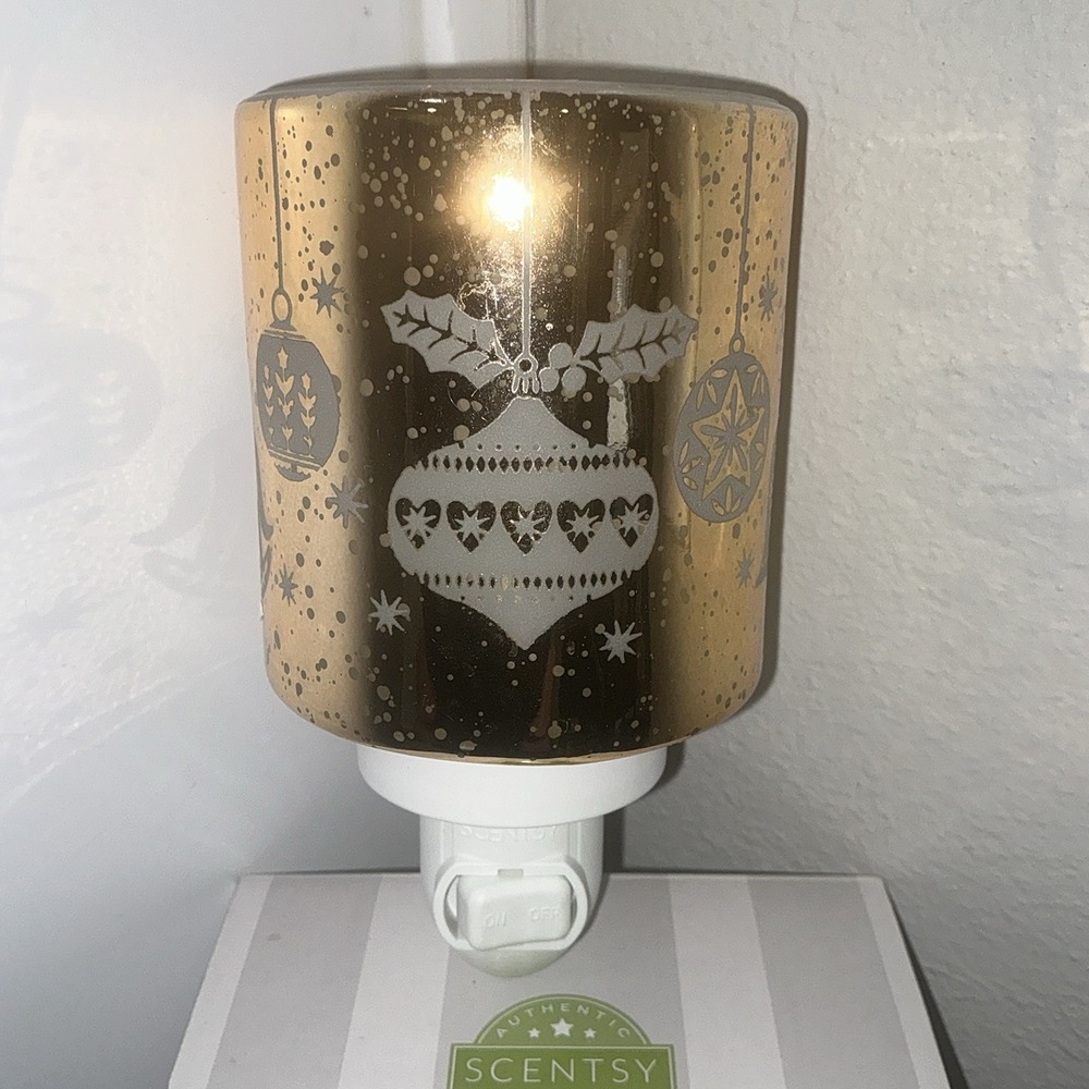 Christmas Scentsy Adorn Mini Wax Warmer